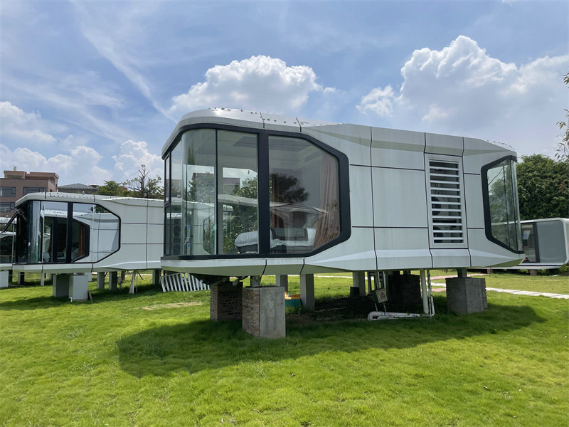 Multi-functional apple cabin in New Zealand